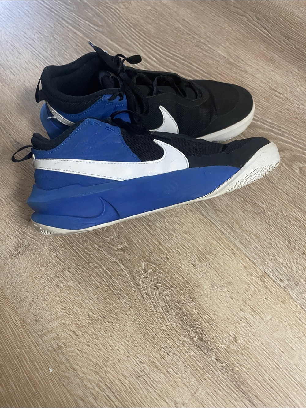 Nike Kids Black, Blue & White Low-Top Sneakers